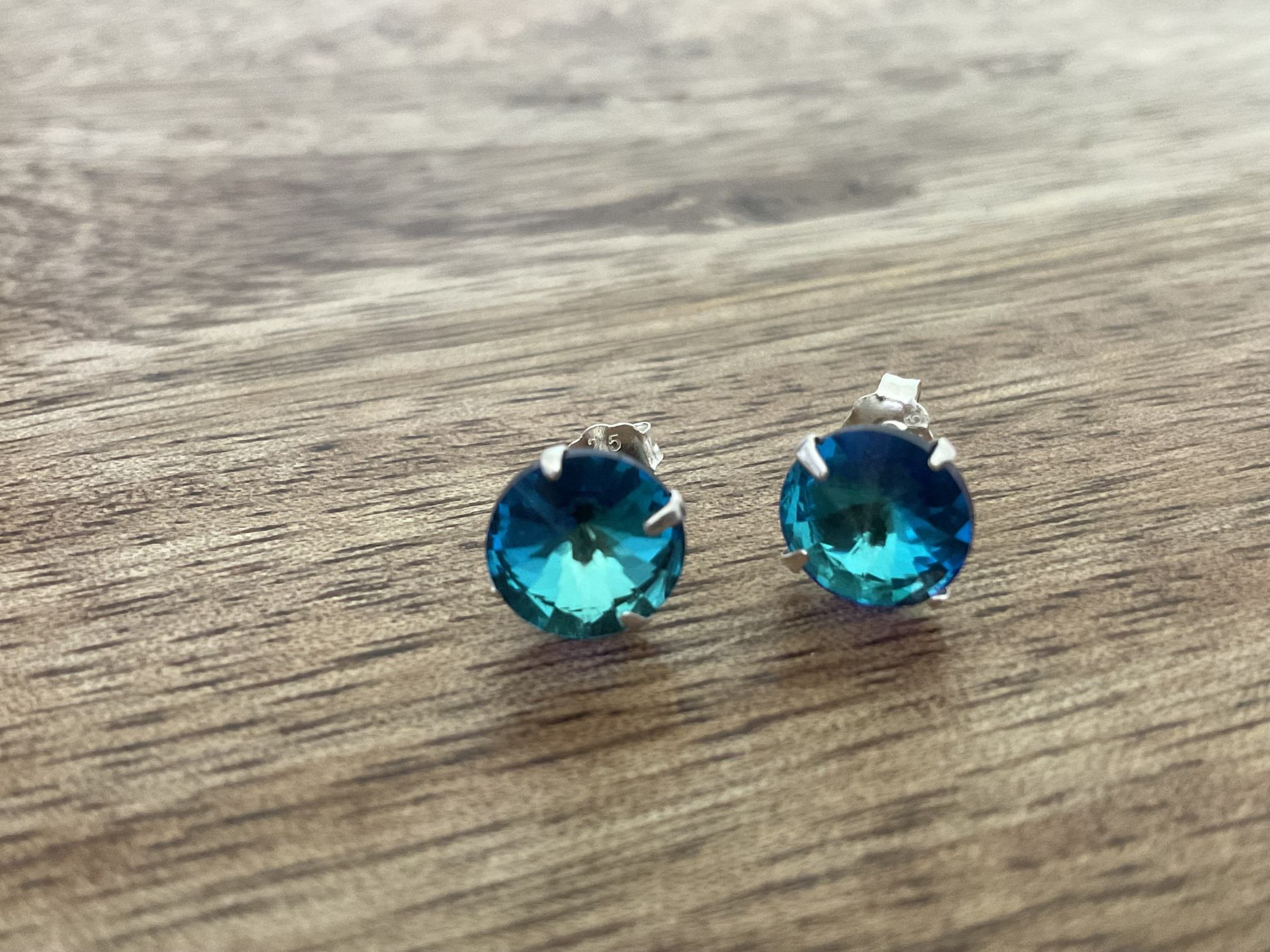Blue Swarovski Crystal Stud Earrings - Click Image to Close